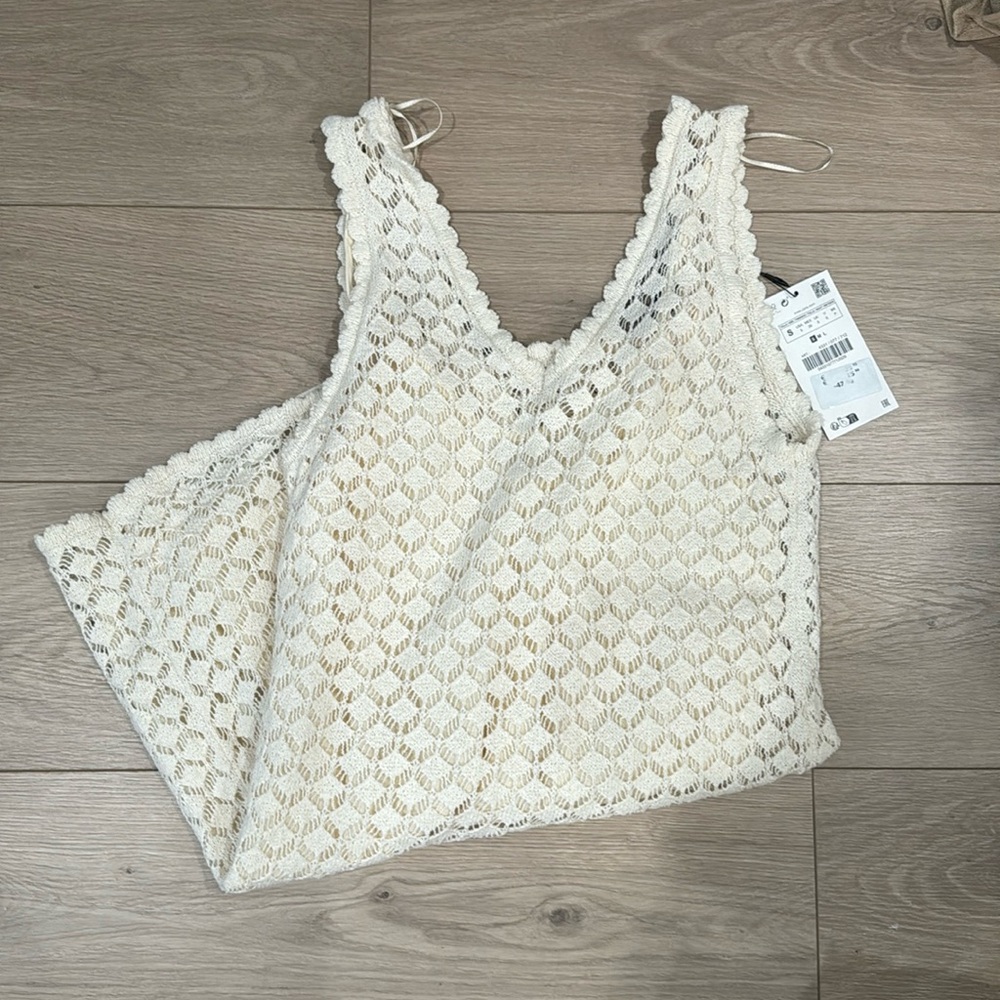 NWT. Zara Crochet mini dress . Size Z